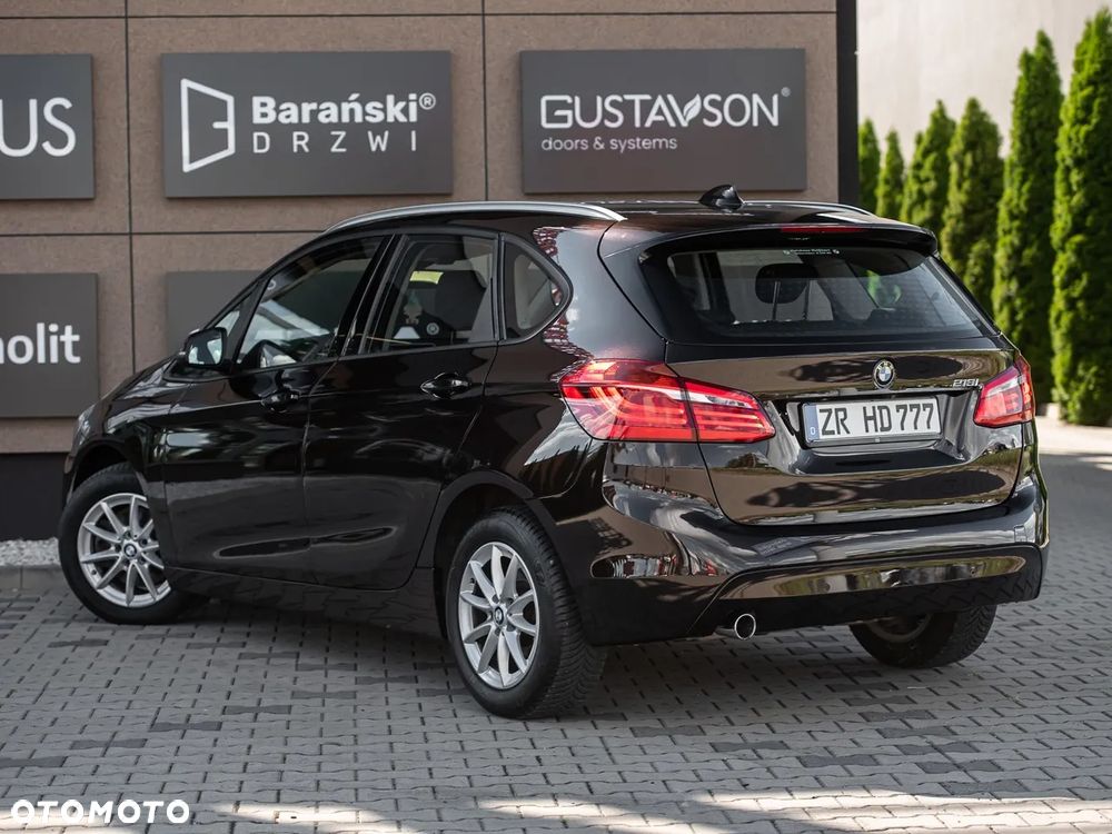 BMW Seria 2 218i - 10