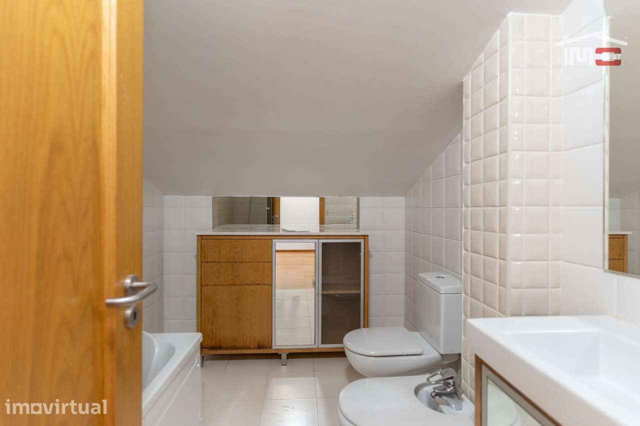 FANTASTICO APARTAMENTO T1 MOBILADO A 100 METROS DO SANTUARIO DE FAT... - Grande imagem: 5/17