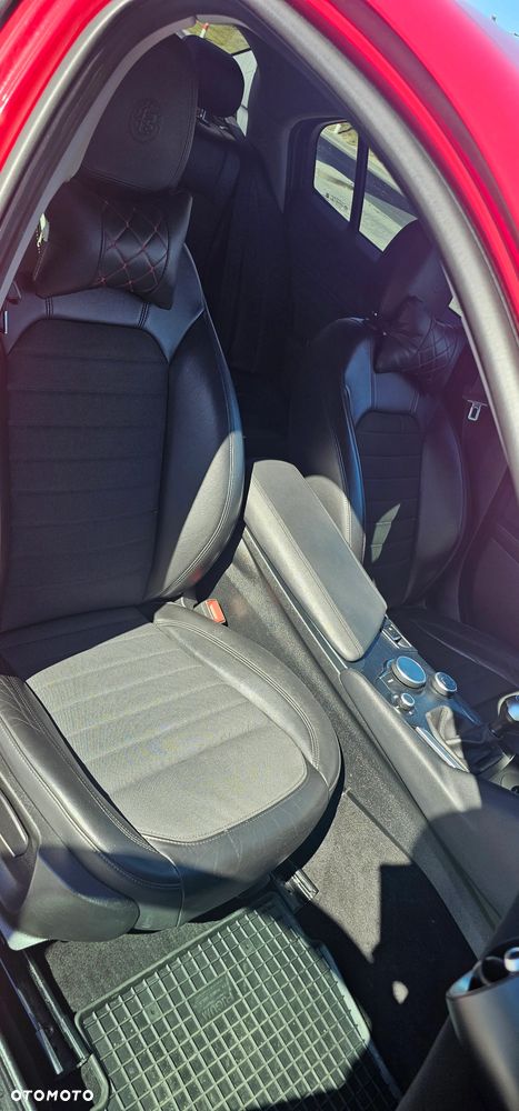 Alfa Romeo Giulia - 23