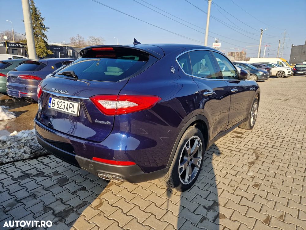 Maserati Levante Q4 - 1