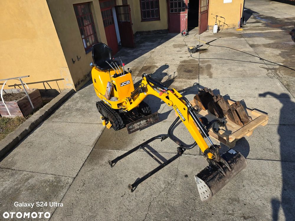 JCB Jcb 8008 cts 2018 rok tylko 207 moto godzin jak NOWA 4 Łyżki ideał dostawa - 8