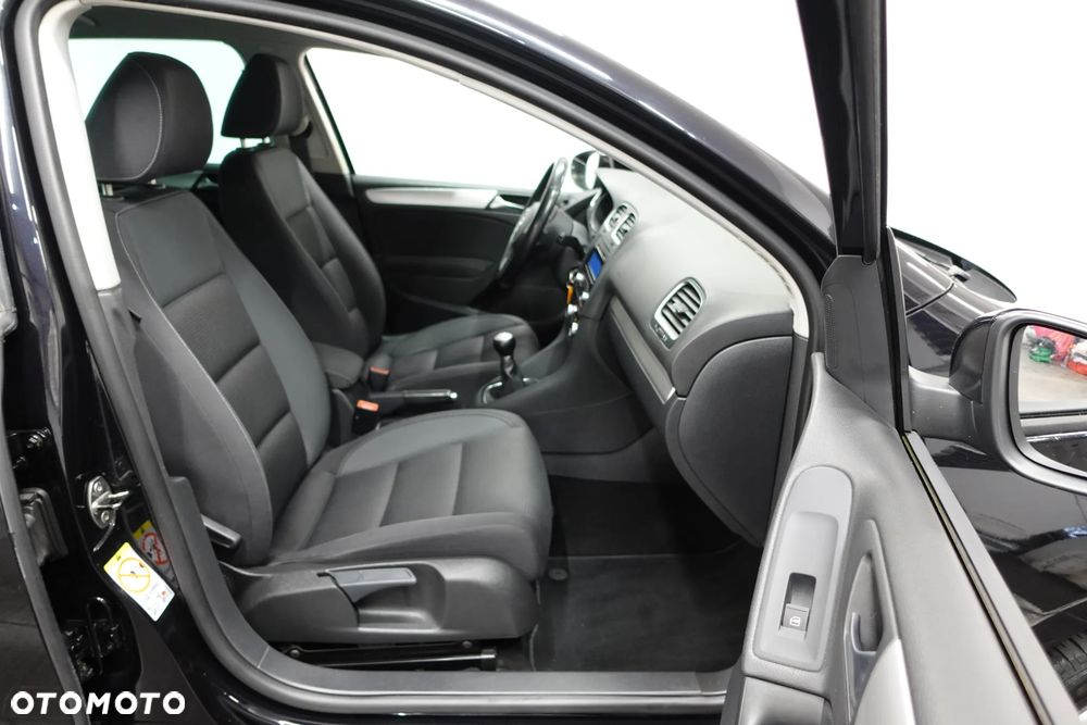 Volkswagen Golf 1.6 TDI DPF Comfortline - 28