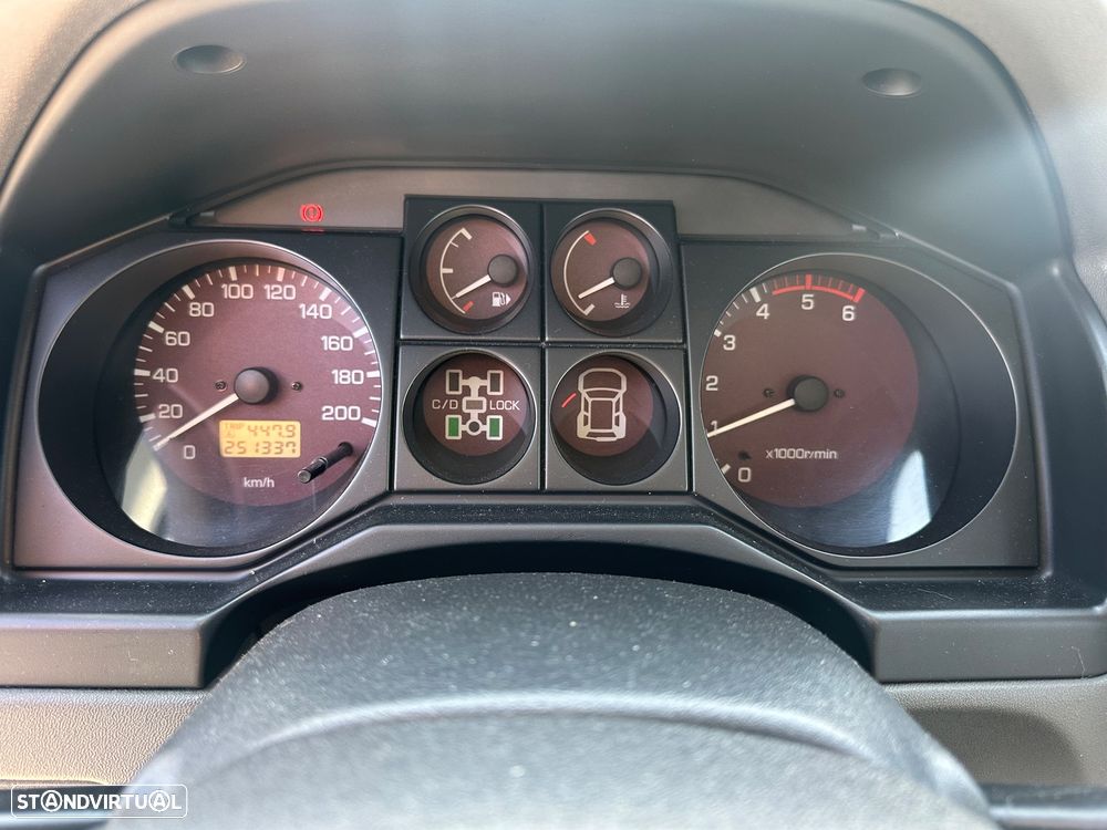 Mitsubishi Pajero 3.2 DI-D GLS TA Longo - 18