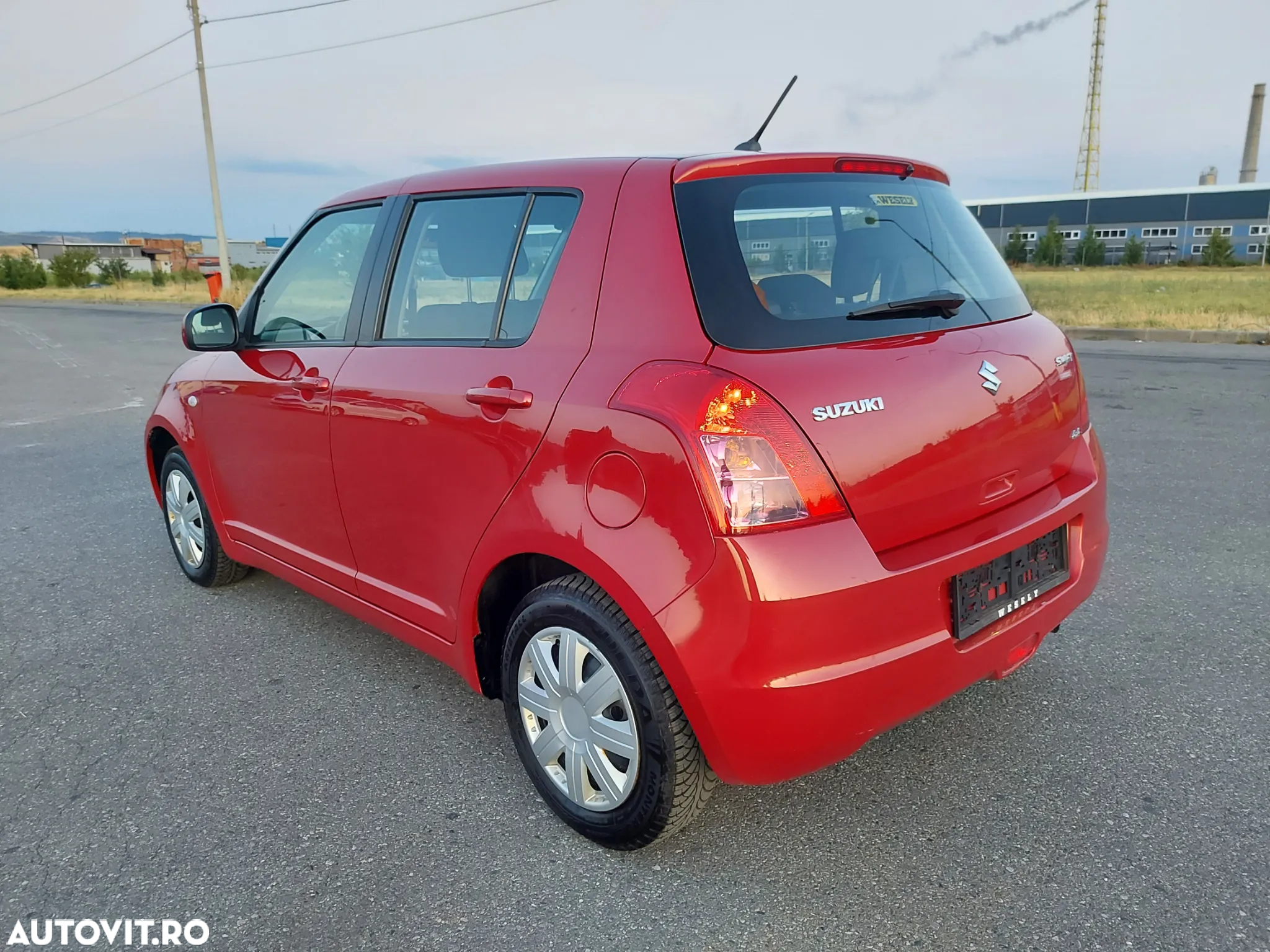 Suzuki Swift - 4