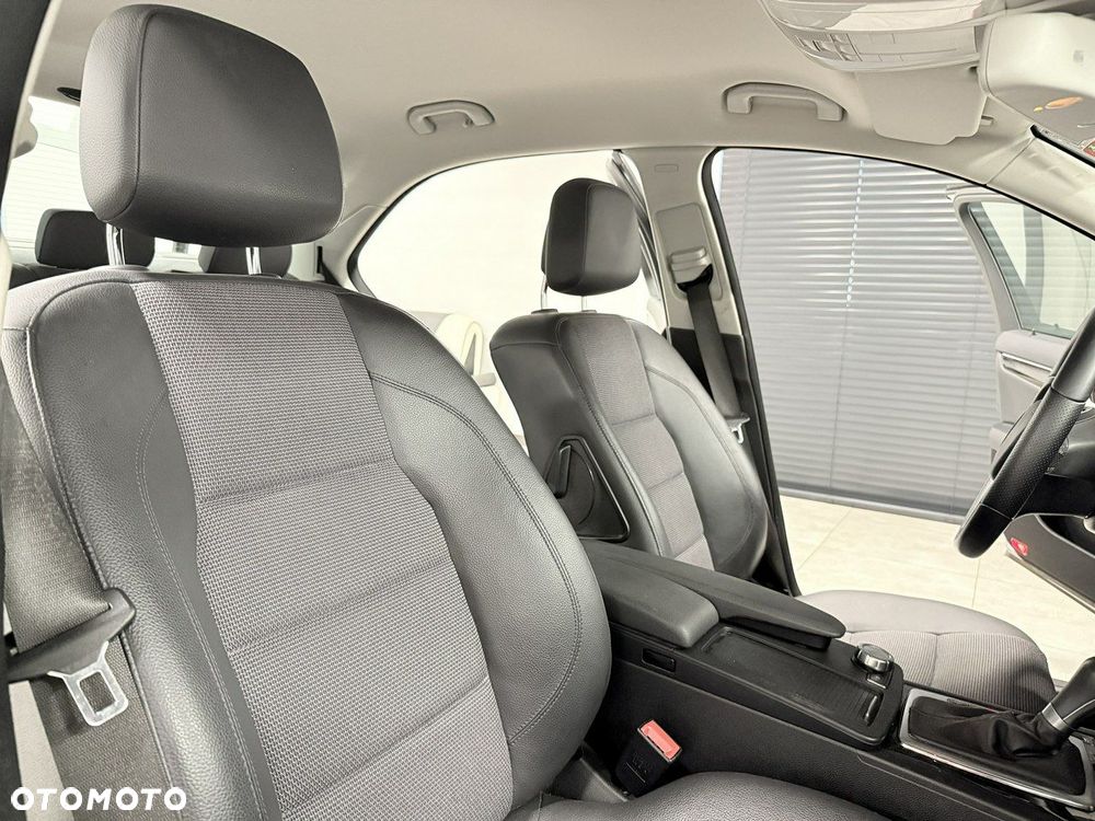 Mercedes-Benz Klasa C 200 CDI DPF (BlueEFFICIENCY) 7G-TRONIC Avantgarde - 27