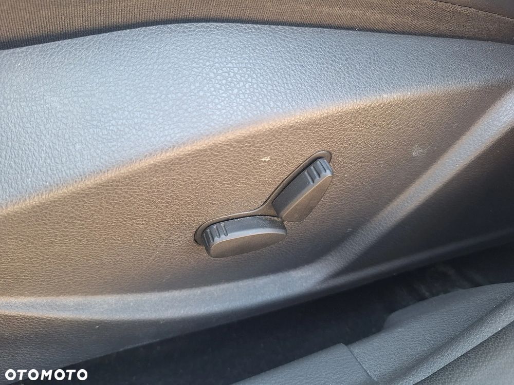 Ford Focus 1.5 TDCi DPF Start-Stopp-System Titanium - 16
