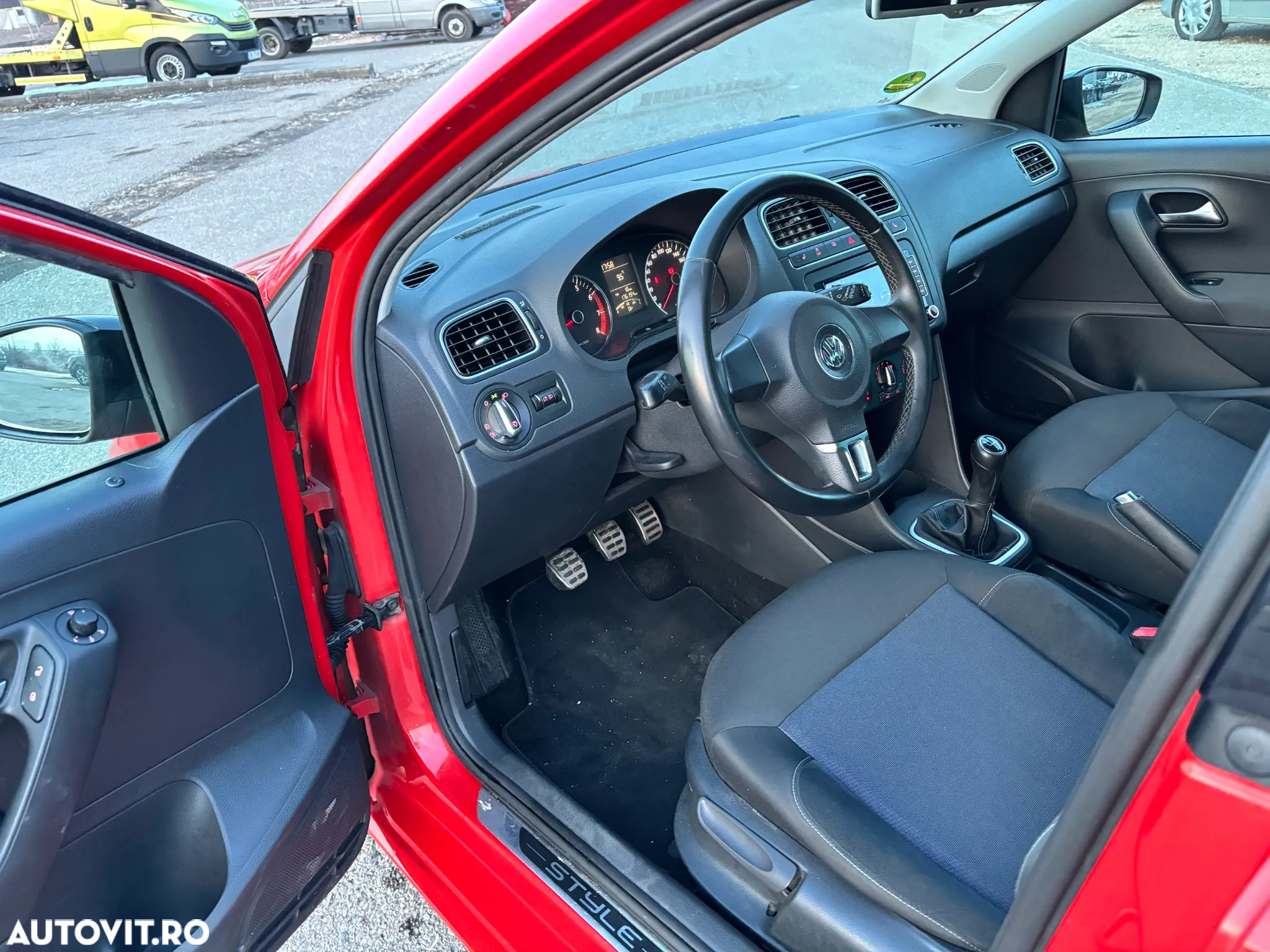Volkswagen Polo 1.2 Style - 14