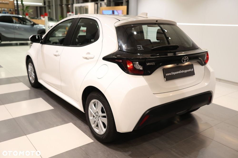 Toyota Yaris - 5