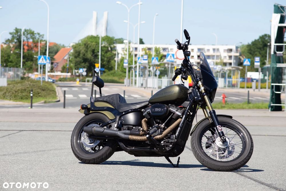 Harley-Davidson Softail Street Bob - 14