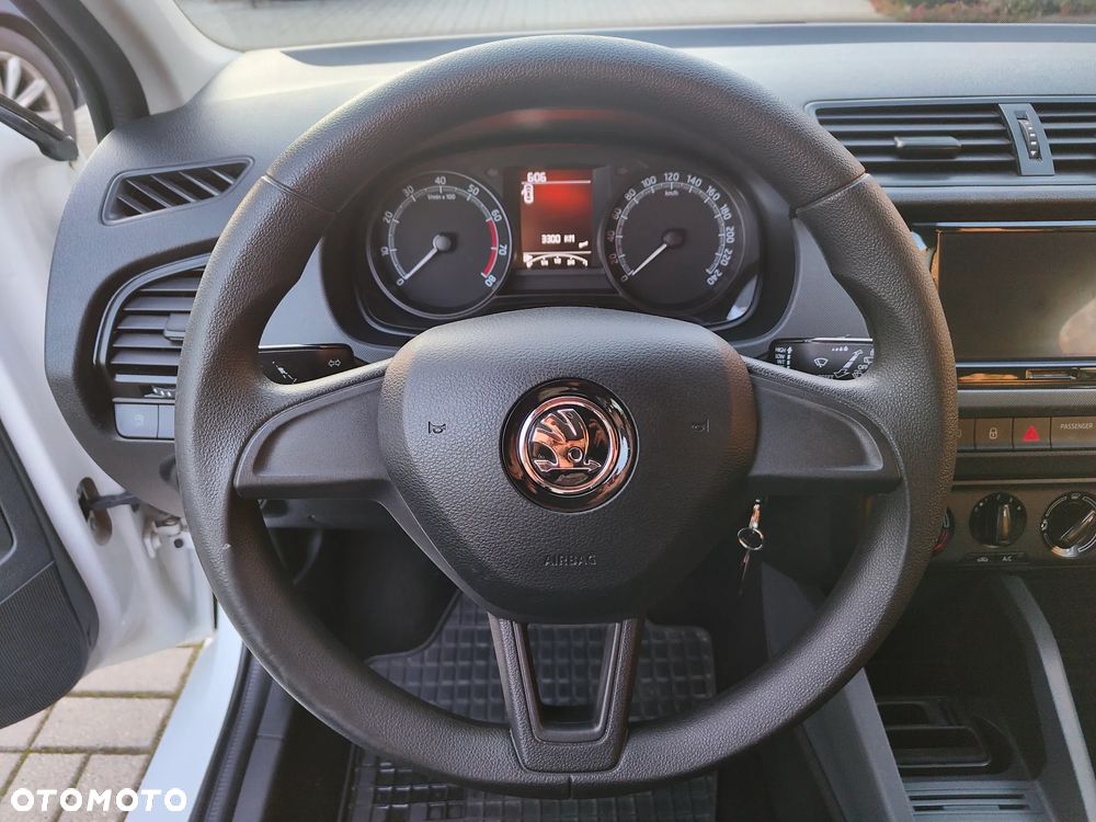 Skoda Fabia - 13