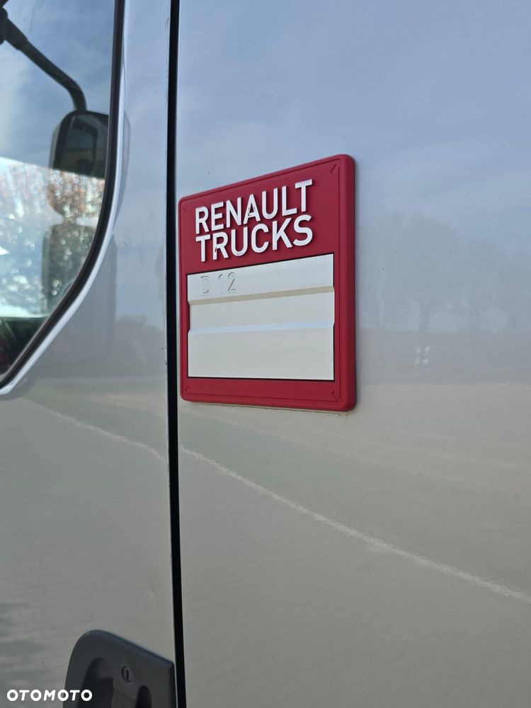 Renault D12 240 - 12