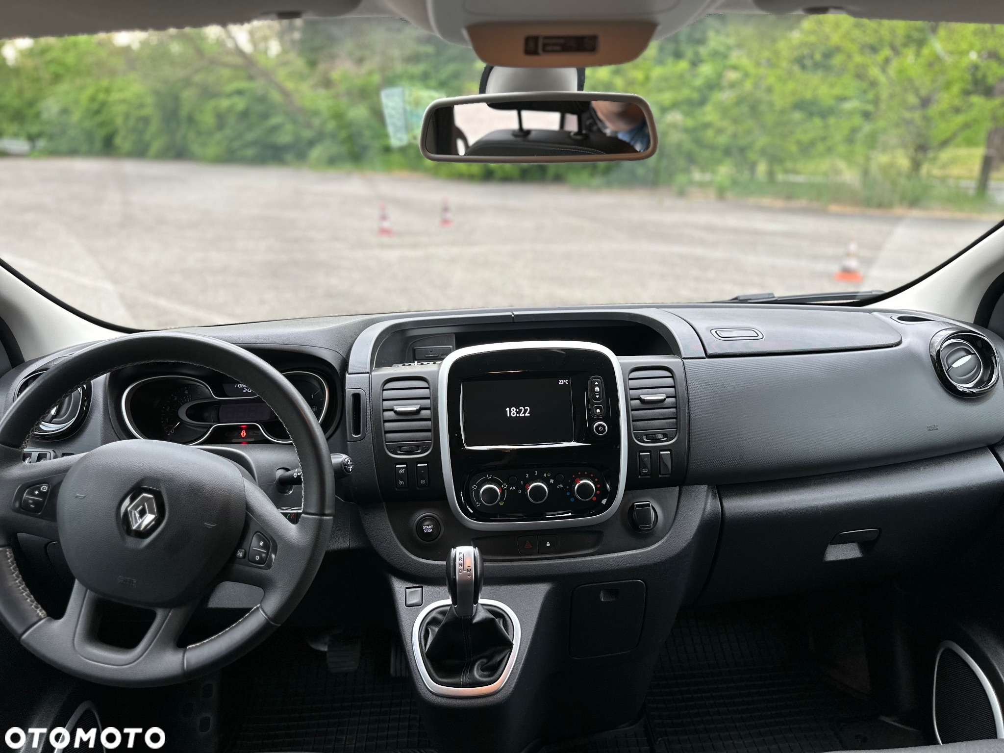 Renault Trafic Grand SpaceClass 2.0 dCi EDC - 26