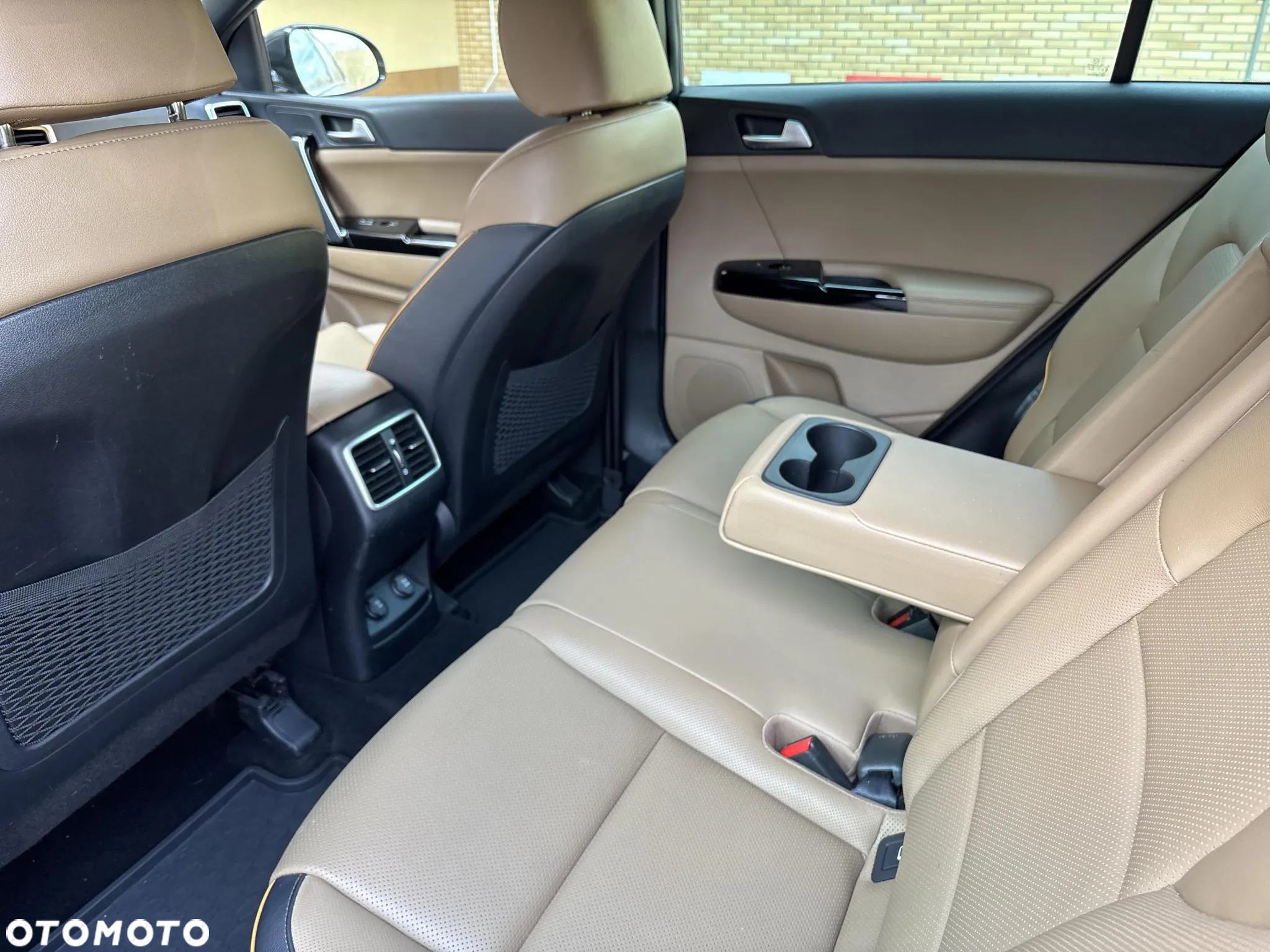 Kia Sportage 1.6 T-GDI L 2WD - 23