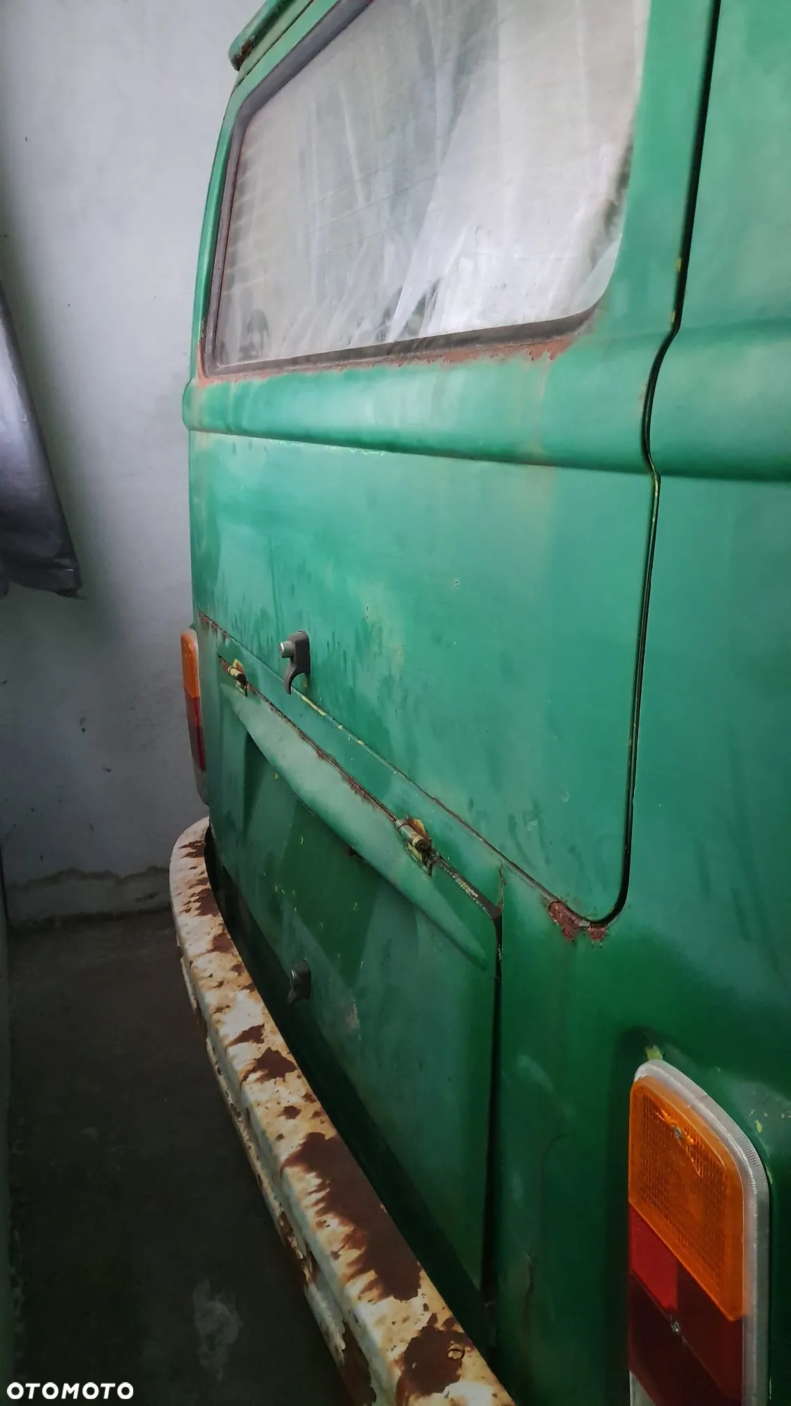 Volkswagen Transporter - 8