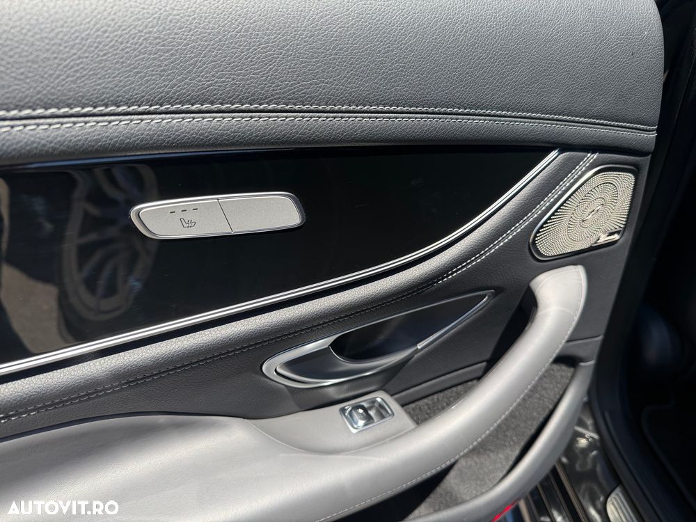 Mercedes-Benz AMG GT 4-door Coupe 53 4Matic+ Speedshift TCT 9G Sonderedition - 12