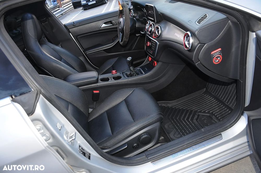 Mercedes-Benz CLA 200 - 19