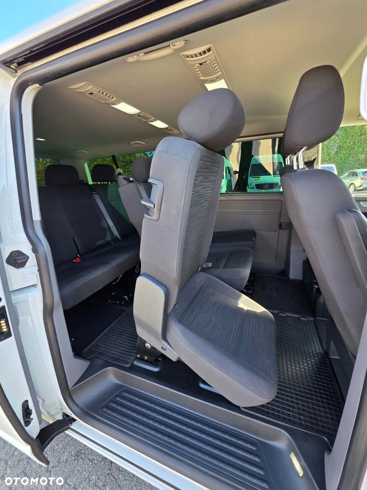 Volkswagen Caravelle 6.1 2.0 TDI L2 Highline DSG - 24