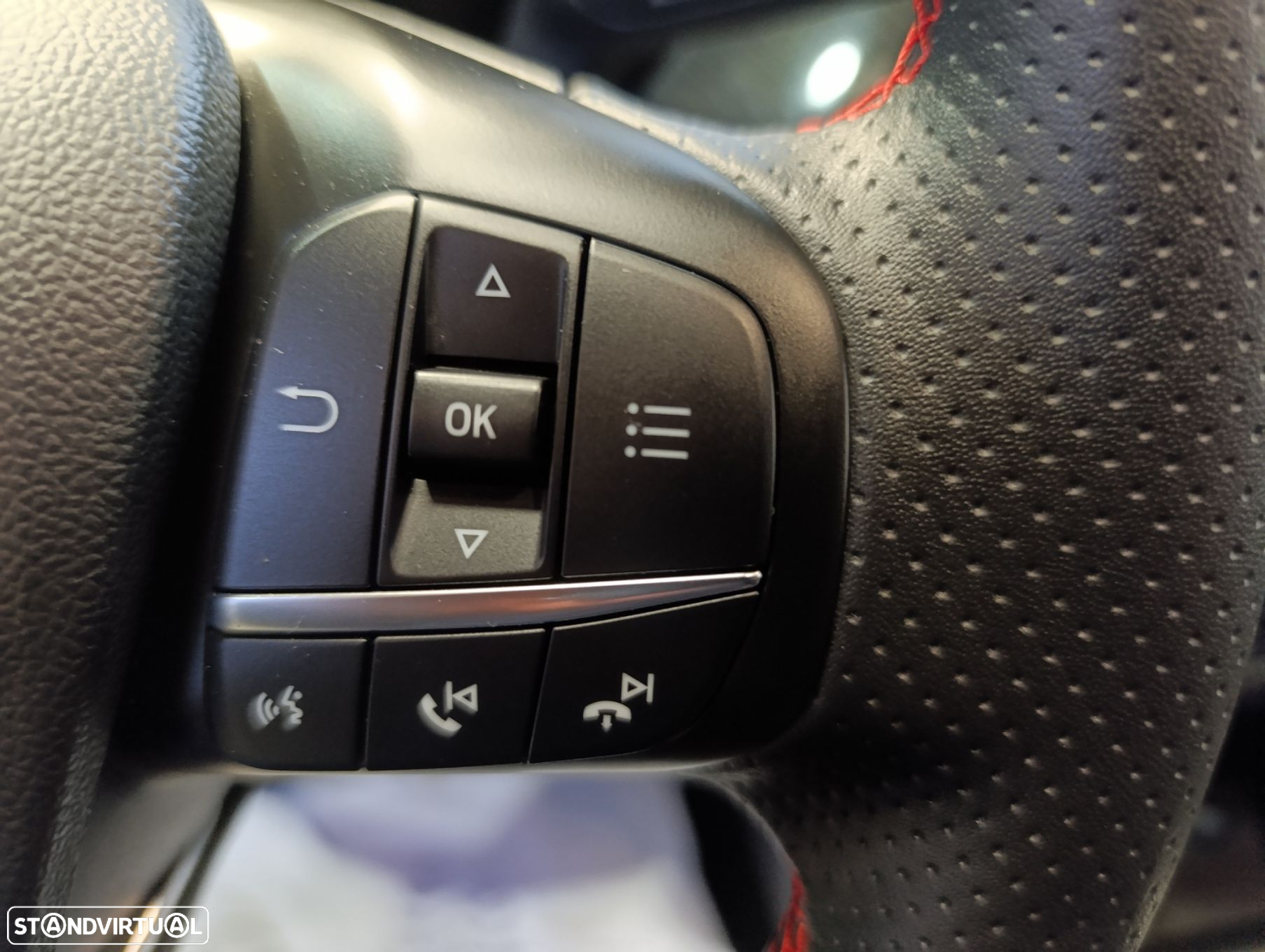 Ford Focus 1.0 EcoBoost Hybrid ST-LINE X - 15