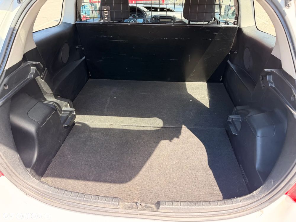 Toyota Yaris 1.0 Active - 5