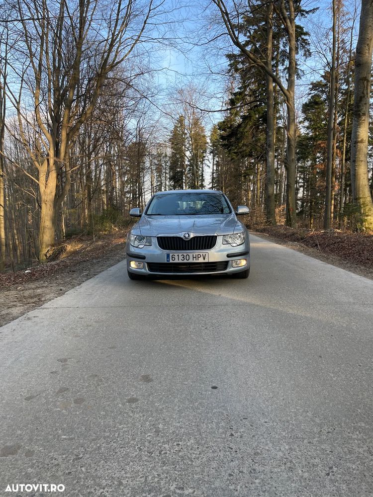 Skoda Superb 2.0 TDI Ambition - 2