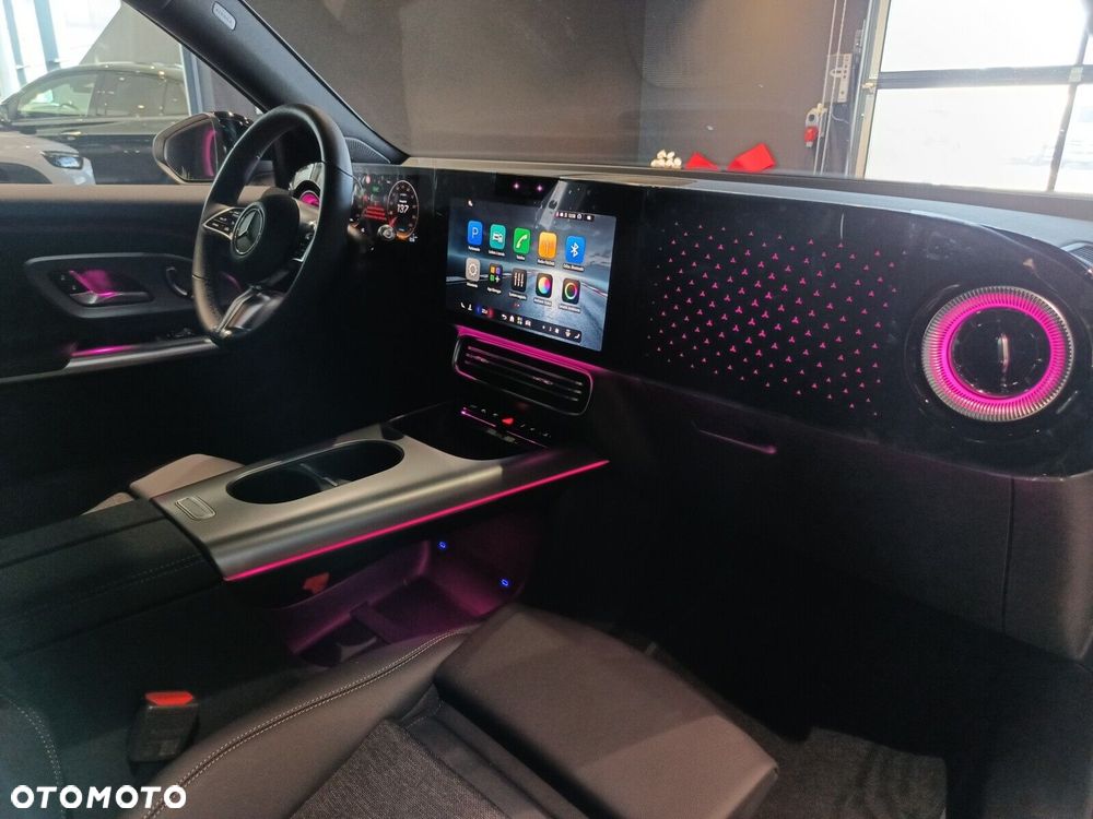 Mercedes-Benz GLB - 20