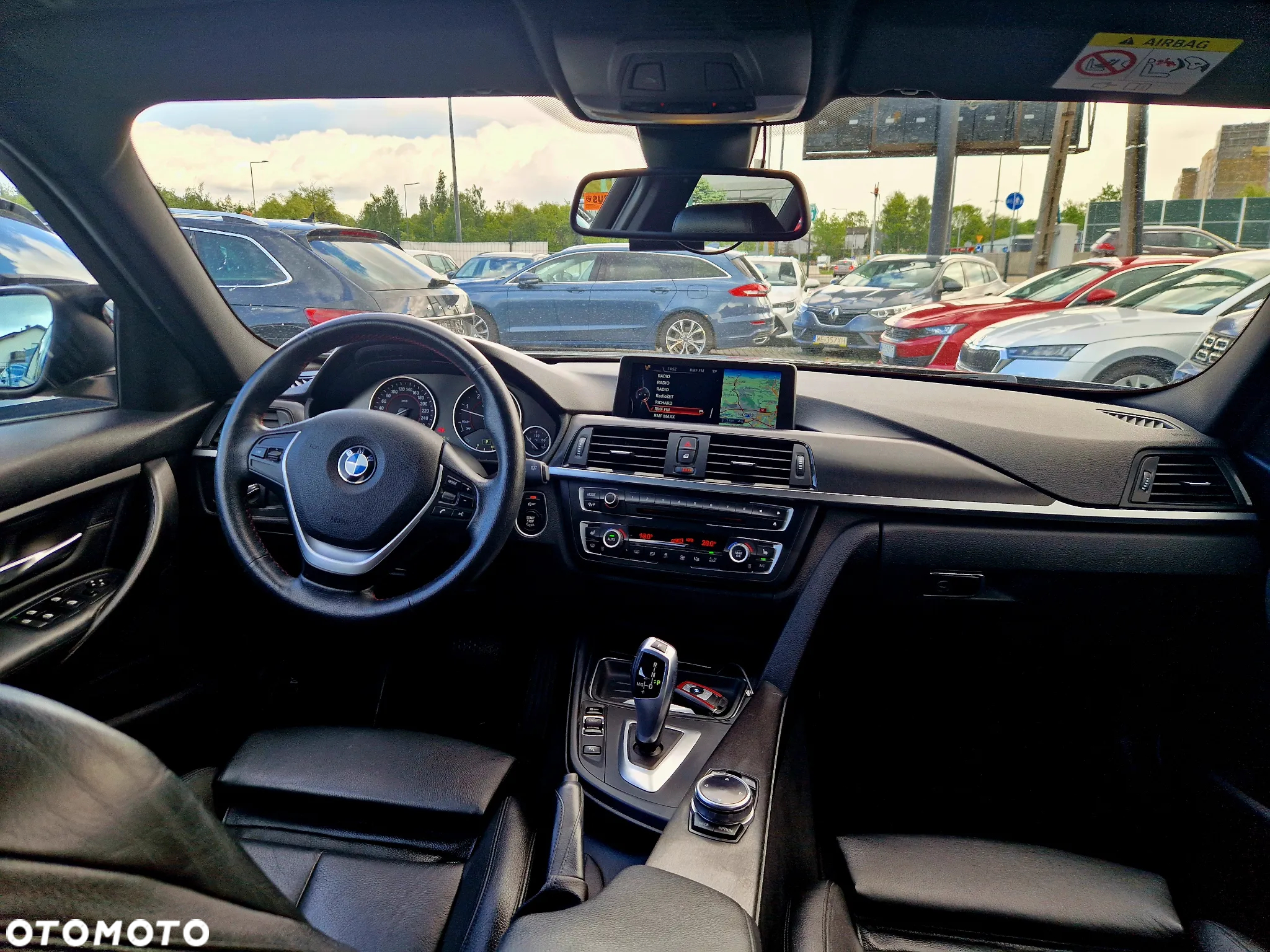 BMW Seria 3 330d xDrive M Sport EU6 - 13
