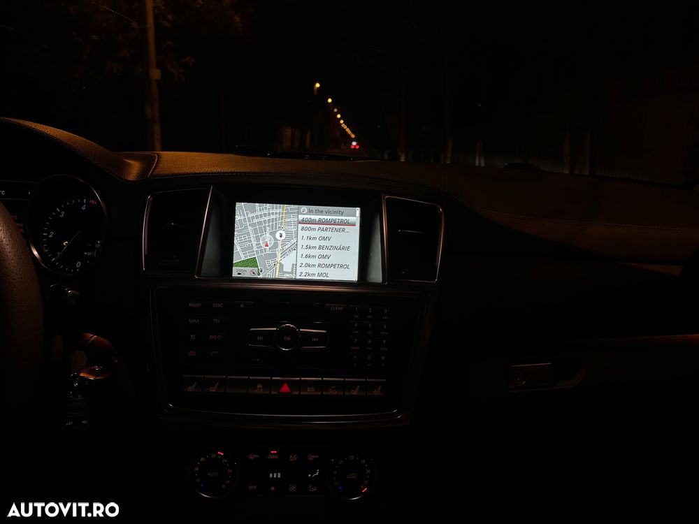 Mercedes-Benz ML - 12