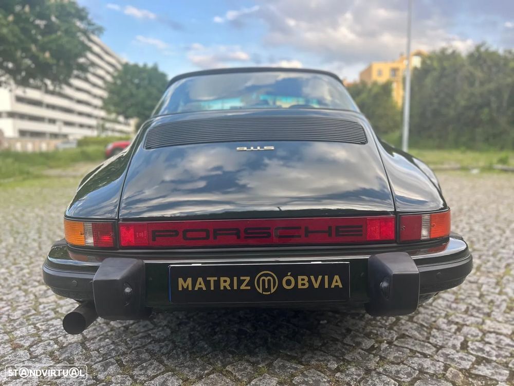 Porsche 911 Série F - 6