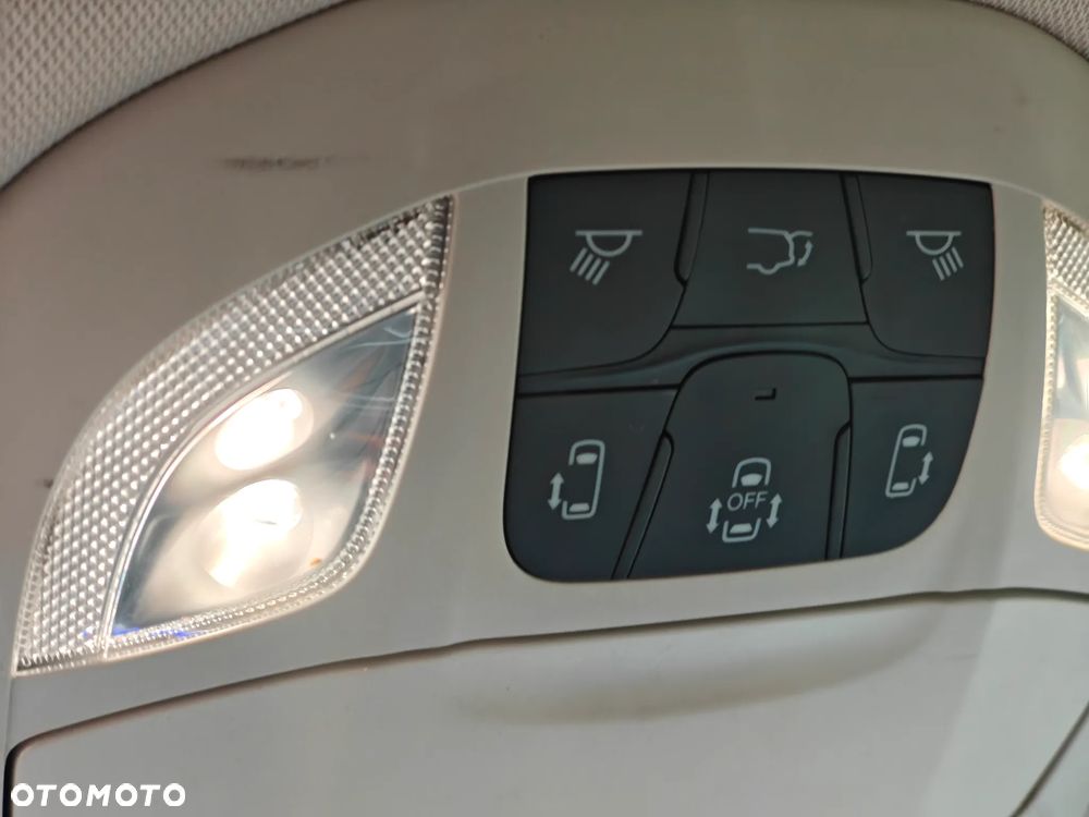 Chrysler Pacifica - 23