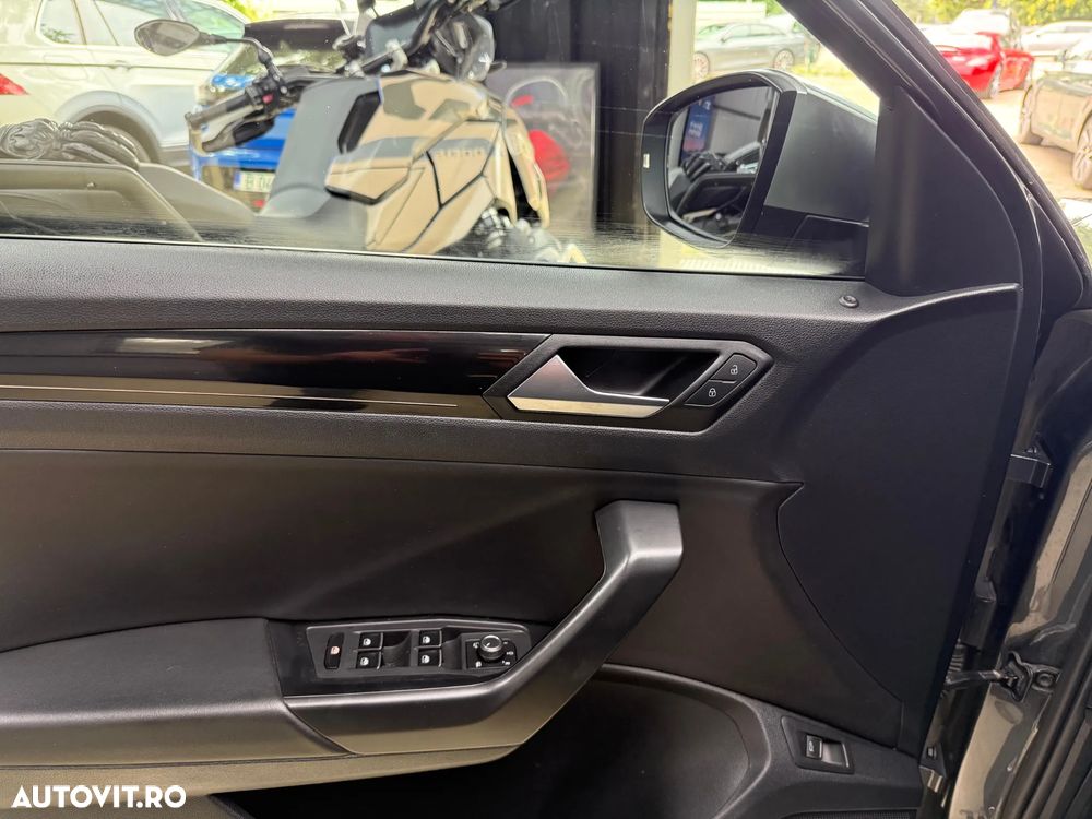 VOLKSWAGEN T-Roc 2020 — imagine 22