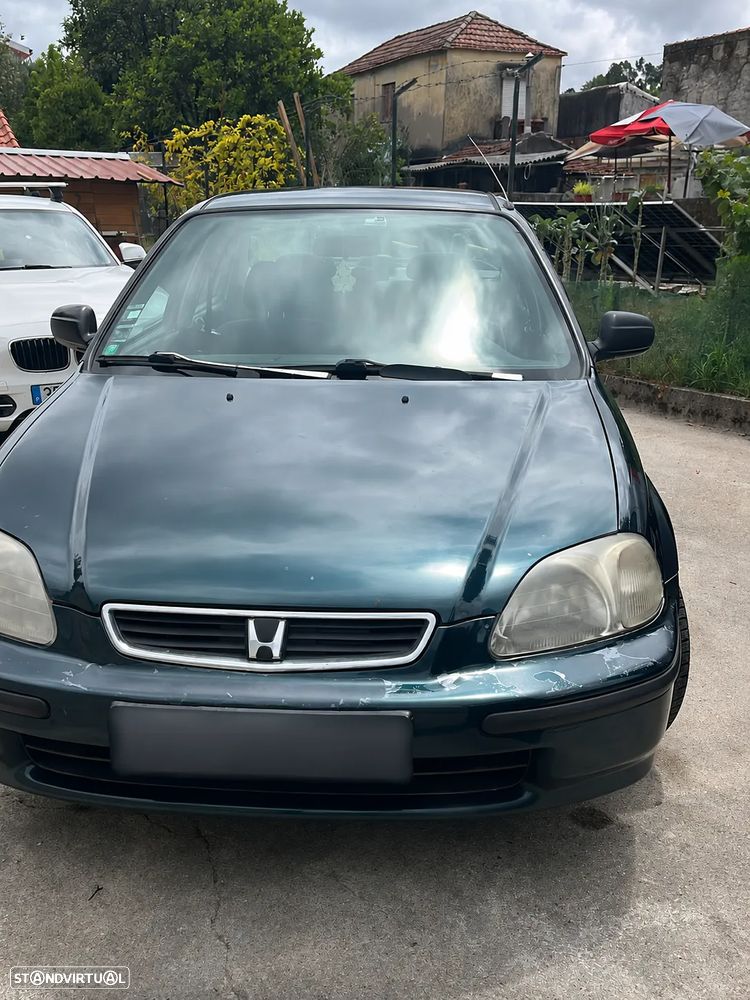 Honda Civic 1.5i LS - 2