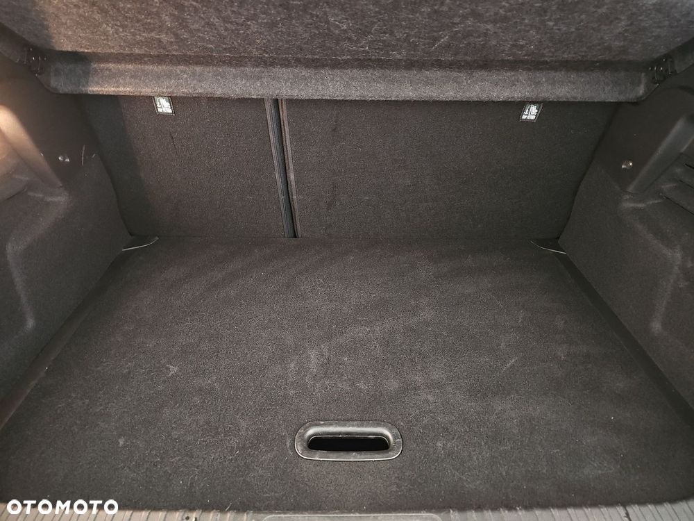 Renault Captur 1.0 TCe Techno - 28