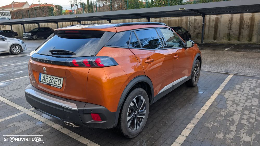 Peugeot 2008 1.2 PureTech Allure Pack - 4