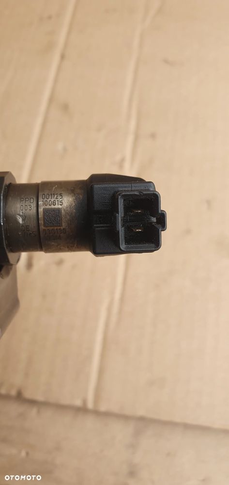 Wtrysk wtryskiwacz paliwa VW Passat B6 2.0 TDI 03G130079M - 5
