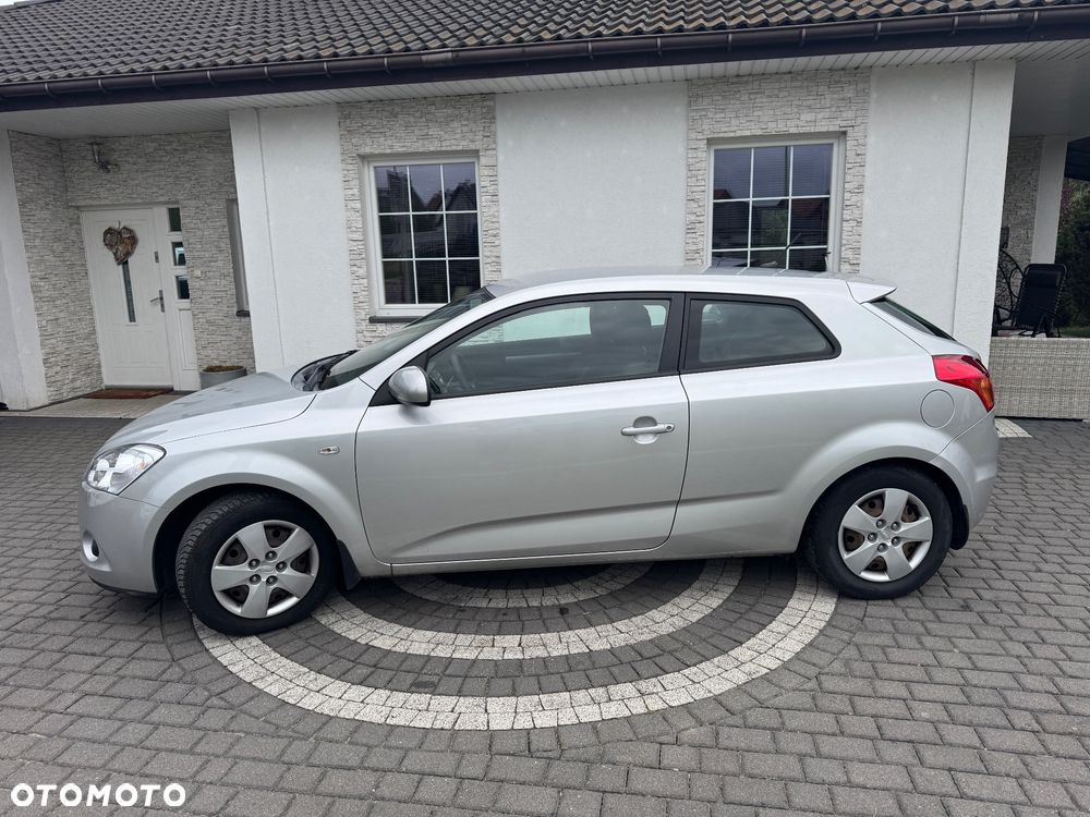 Kia Ceed 1.6 CVVT ISG Spirit - 11