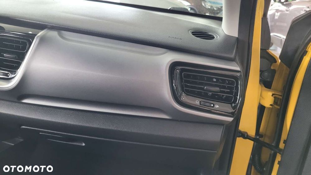 Kia Stonic - 36