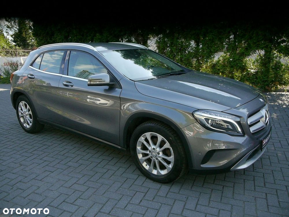 Mercedes-Benz GLA 200 UrbanStyle Edition - 12