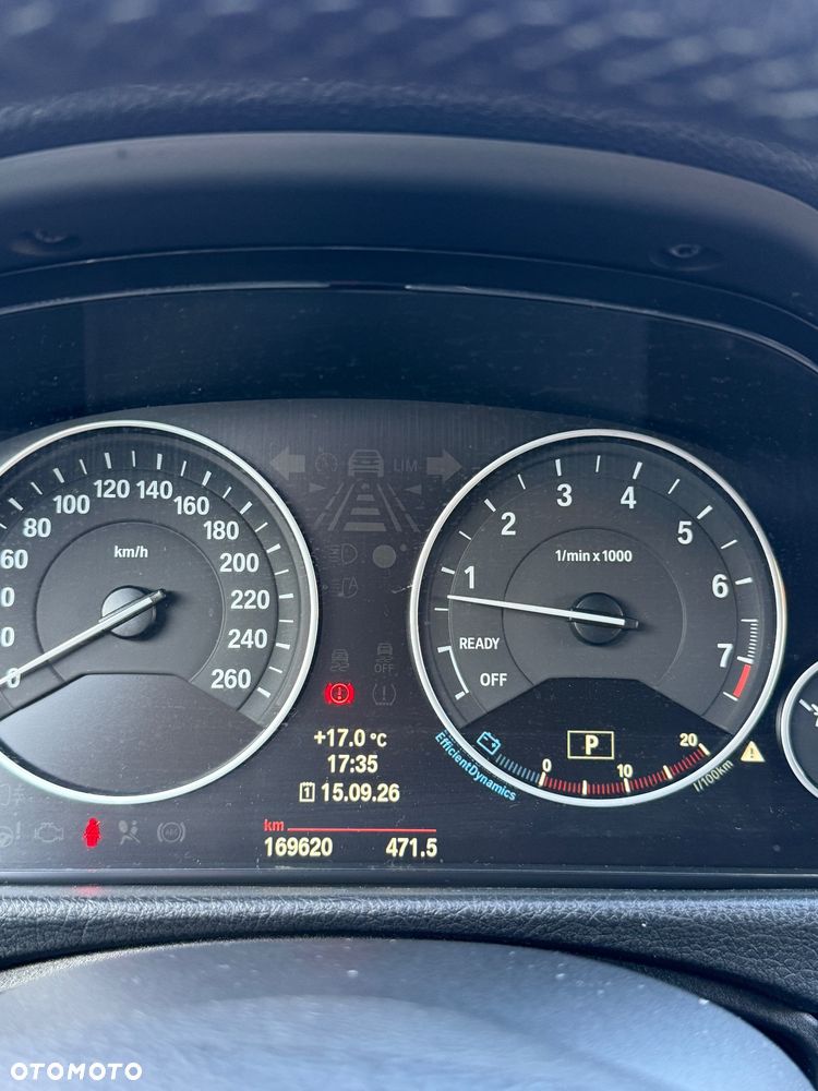 BMW Seria 3 320i xDrive - 17