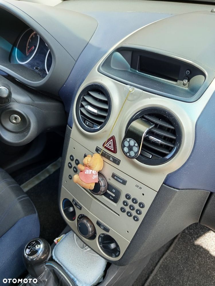 Opel Corsa - 6