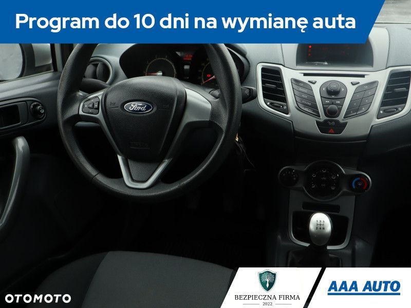 Ford Fiesta - 8