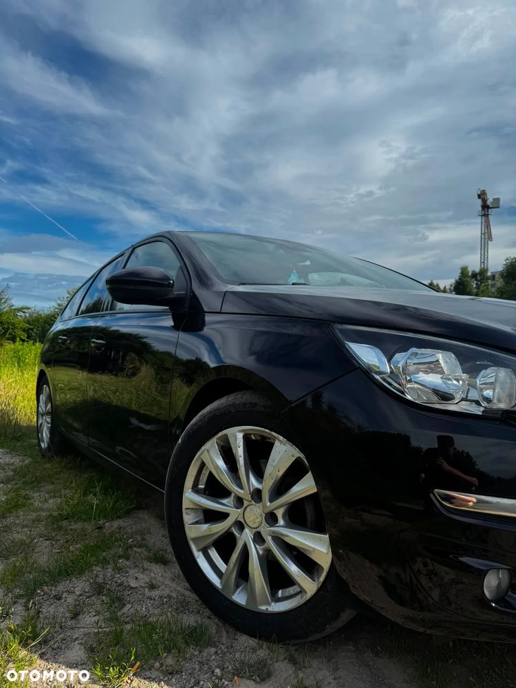 Peugeot 308 1.6 BlueHDi Allure S&S - 5