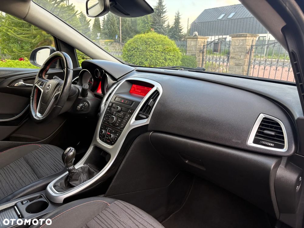 Opel Astra 1.4 Turbo Cosmo - 19