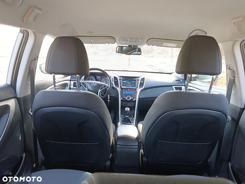 Hyundai i30 blue Kombi 1.6 GDi Style - 13