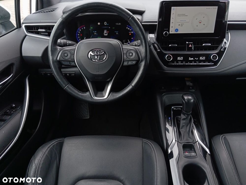 Toyota Corolla 2.0 Hybrid Executive - 16