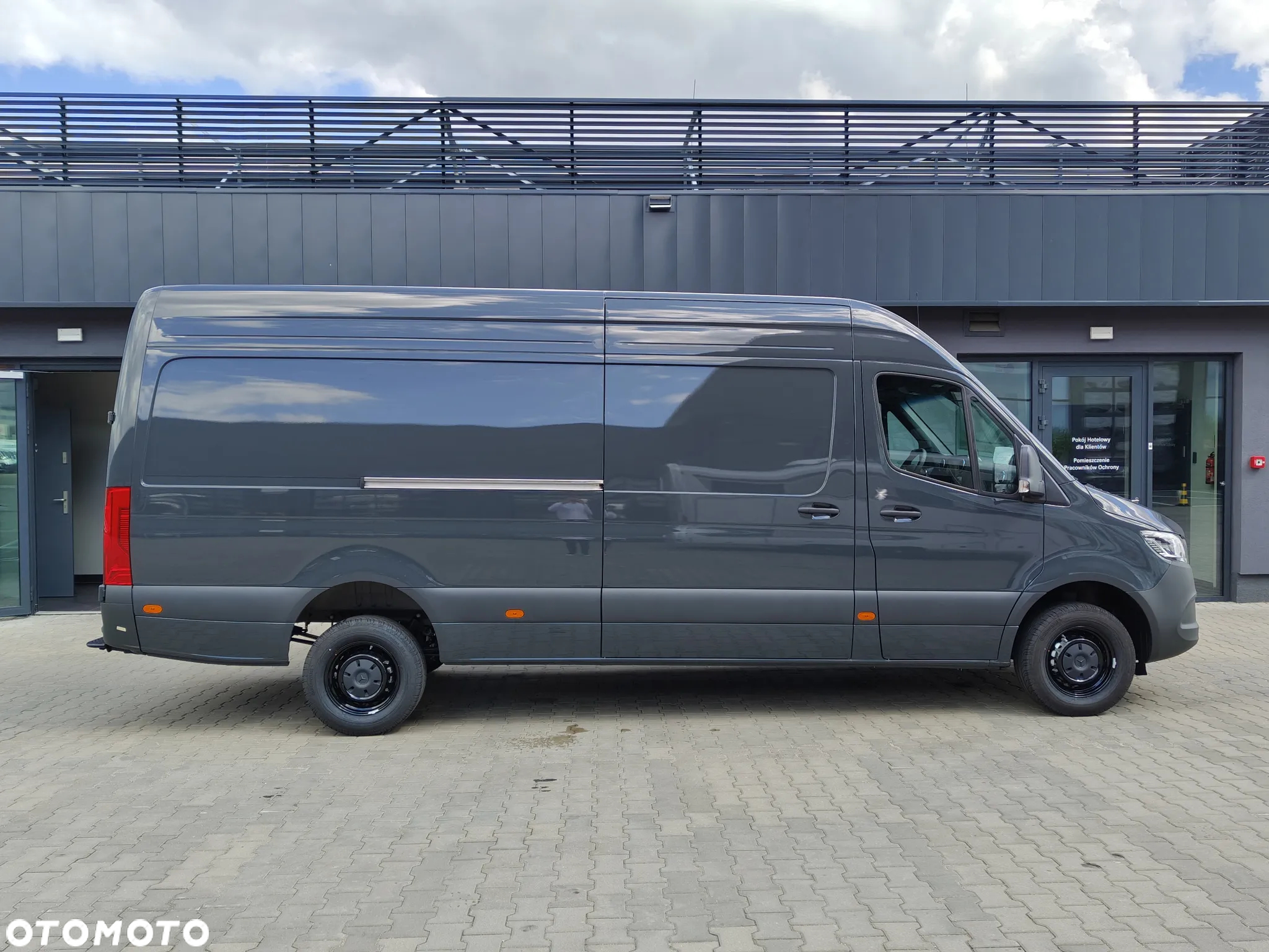 Mercedes-Benz Sprinter - 6
