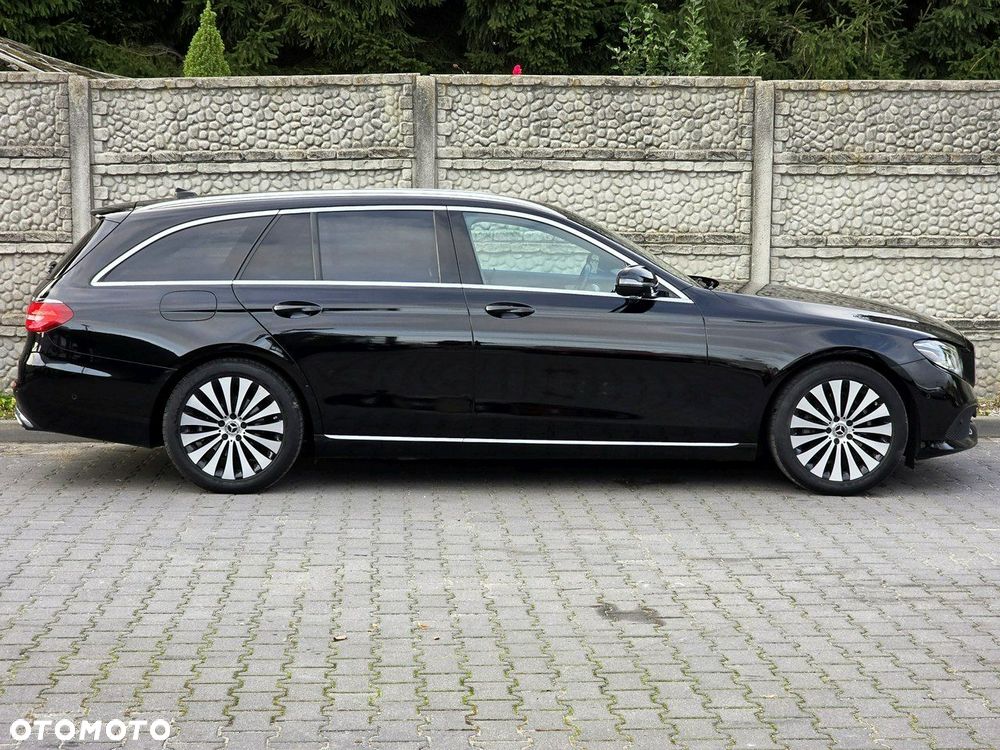 Mercedes-Benz Klasa E 220 d T 9G-TRONIC Avantgarde - 5