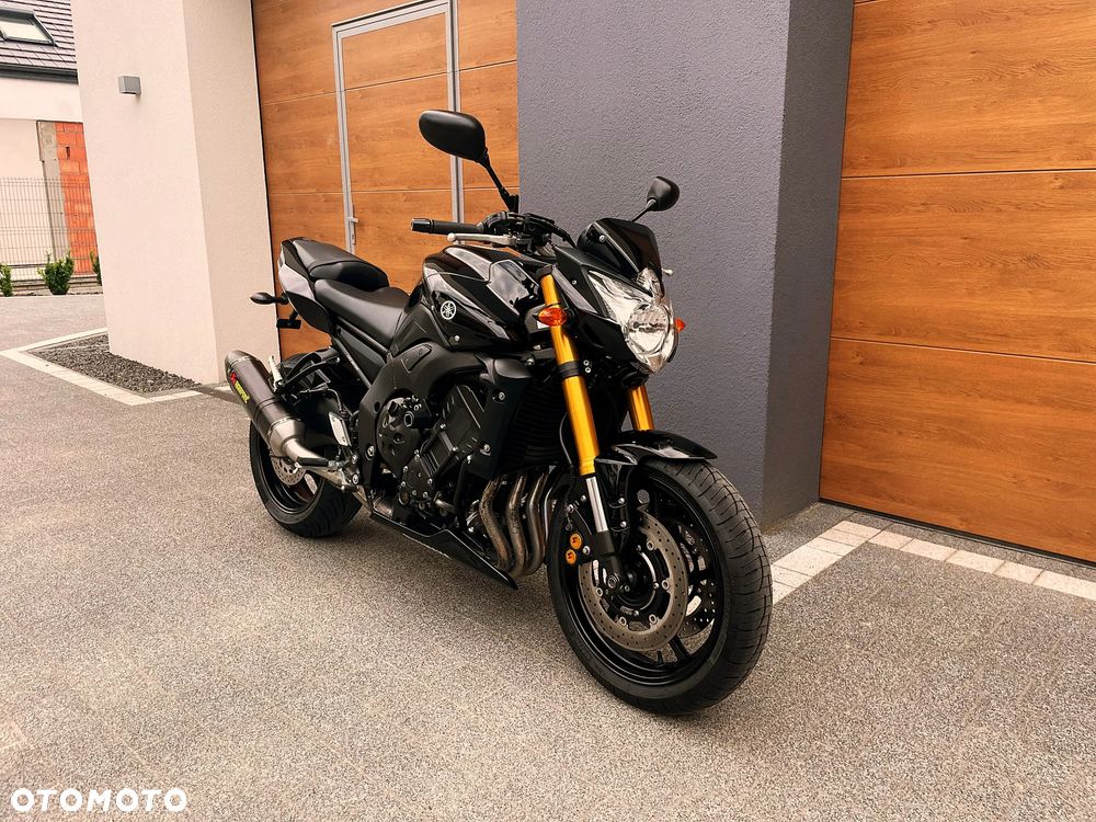 Yamaha FZ8 - 1