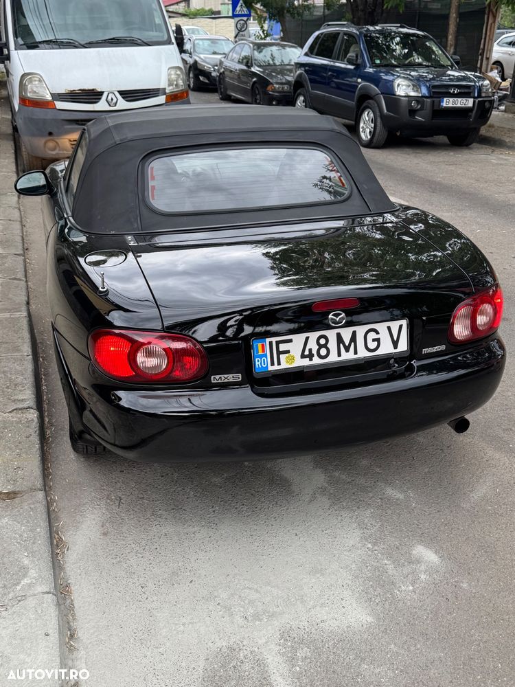 Mazda MX-5 1.8i - 7