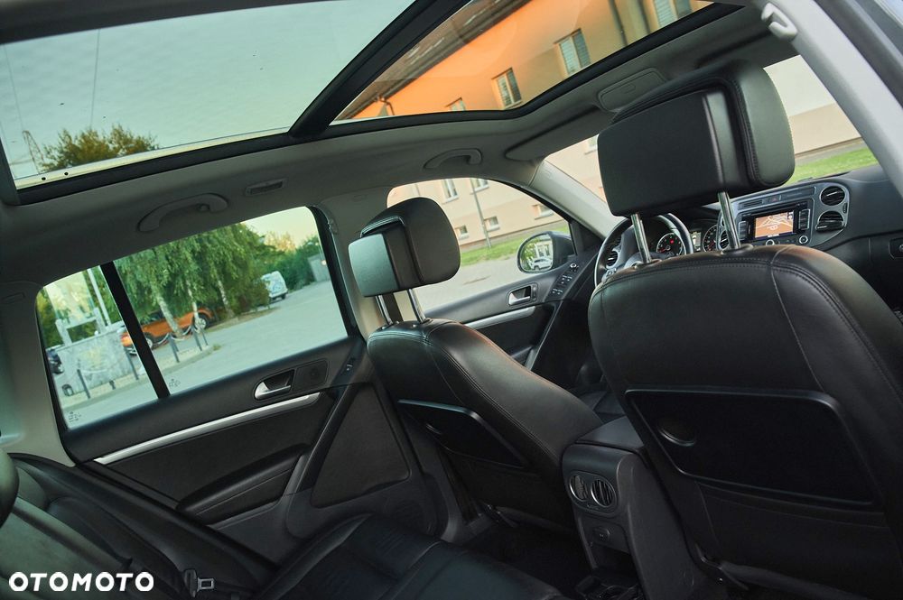 Volkswagen Tiguan 1.4 TSI BlueMotion Technology Exclusive - 35
