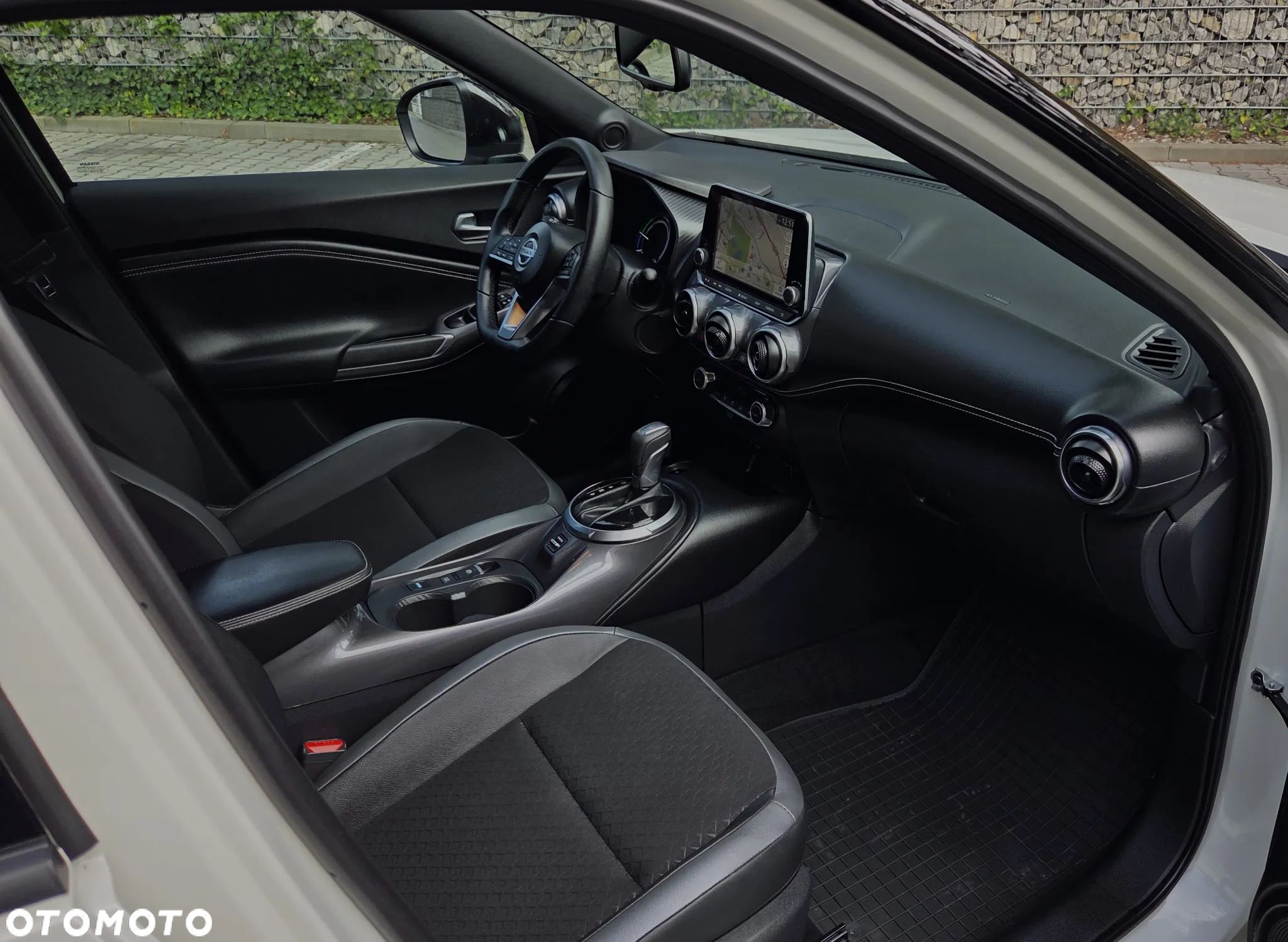 Nissan Juke 1.6 Hybrid Acenta AMT - 6